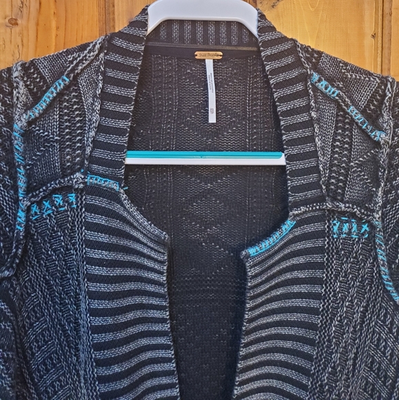 TRADE FREE PEOPLE All Washed Out Cardigan XS EUC! - Picture 4 of 8